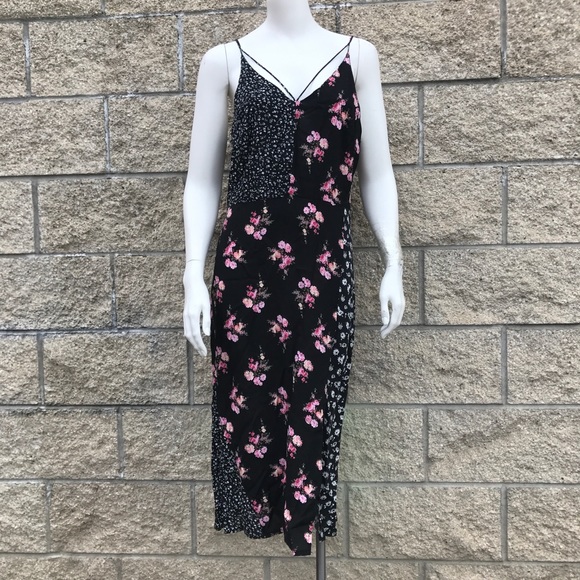 Topshop Dresses & Skirts - Topshop Slip On Floral Dress